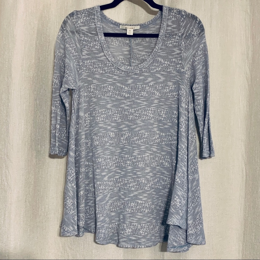 ❤️ 2/$10 Blue loose fitted tunic